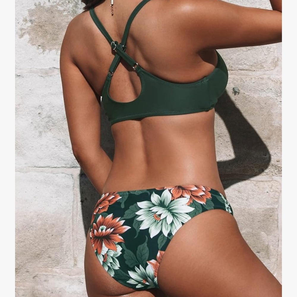 3/$35 WOMEN'S BUNDLE Floral Green Bikini Set - Picture 2 of 5